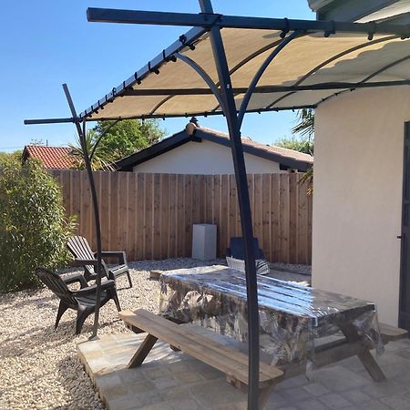 Charme & Confort- Les Cottages Du Bassin D'Arcachon- Petit-Dejeuner Sur Demande - Nuitee, Court Sejour, Semaine Гюжан-Местрас Экстерьер фото