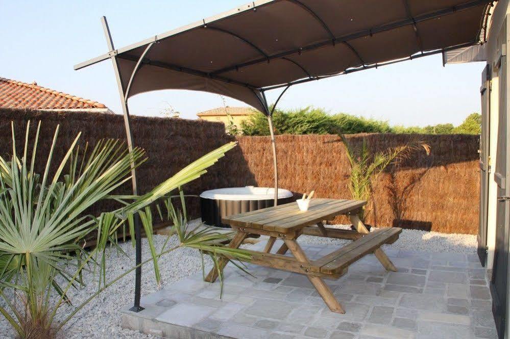 Charme & Confort- Les Cottages Du Bassin D'Arcachon- Petit-Dejeuner Sur Demande - Nuitee, Court Sejour, Semaine Гюжан-Местрас Экстерьер фото